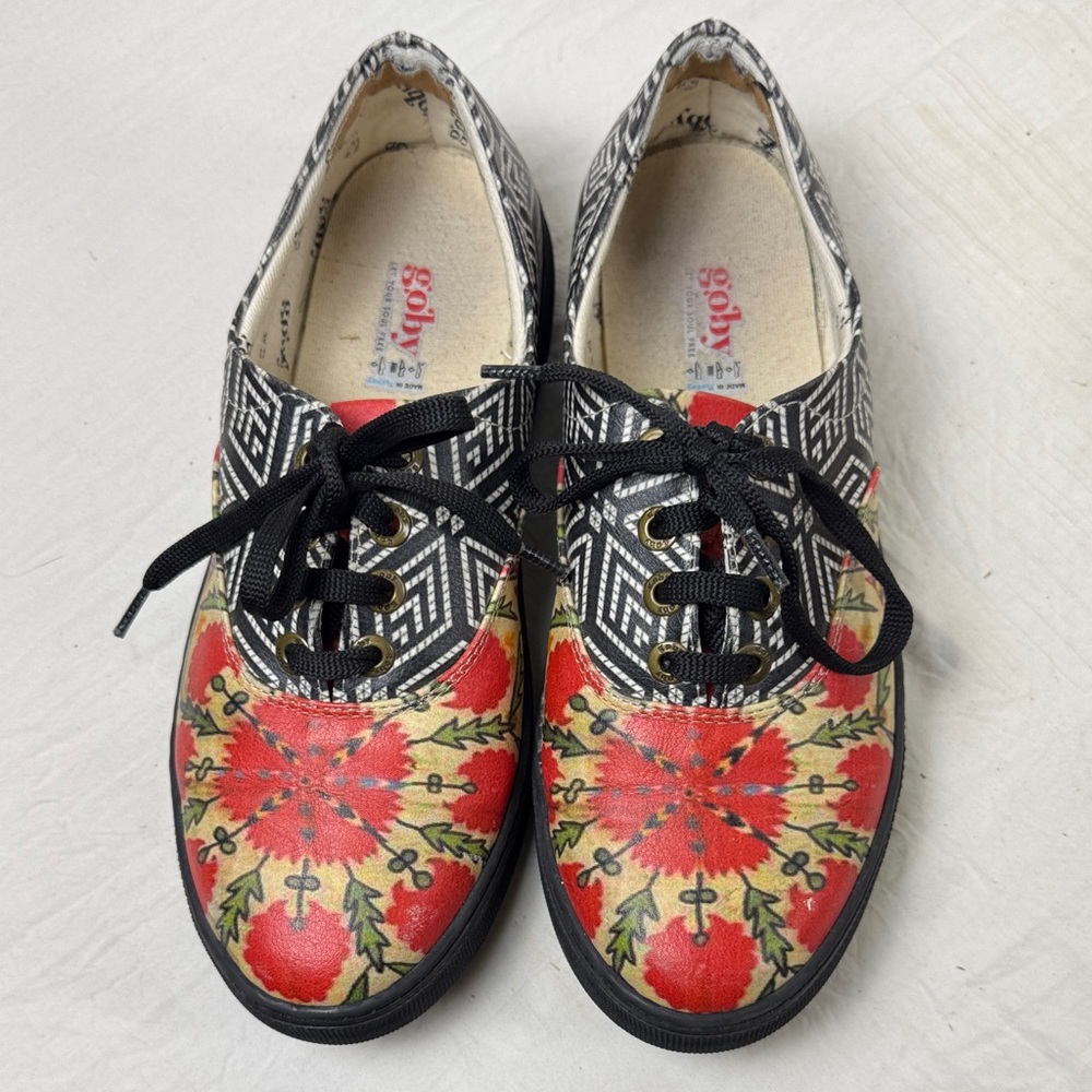 Goby Women's Red and Black Patterned Sneakers